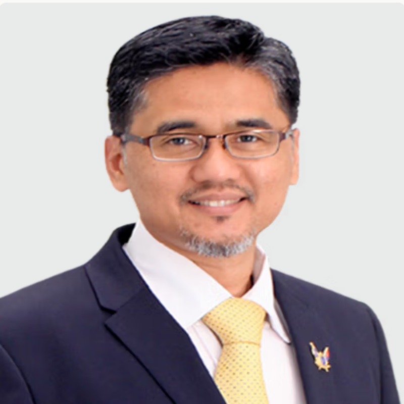  Dr. Badrul Zaman Bin Muda@Abdullah