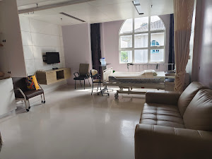 Patient review photo